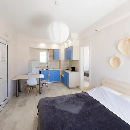 Mare Aparthotel 4*
